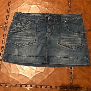 L.e.i jean skirt. Euc. Size 7